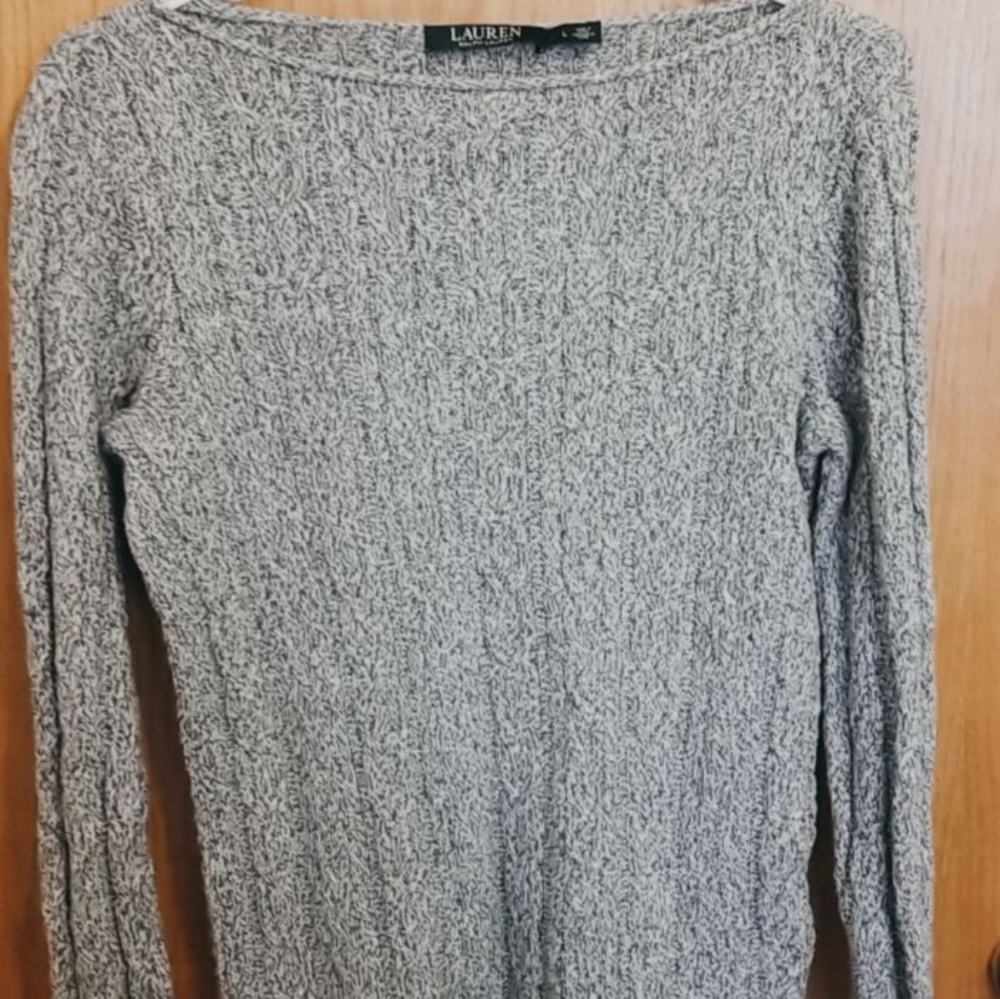 Grey sweater